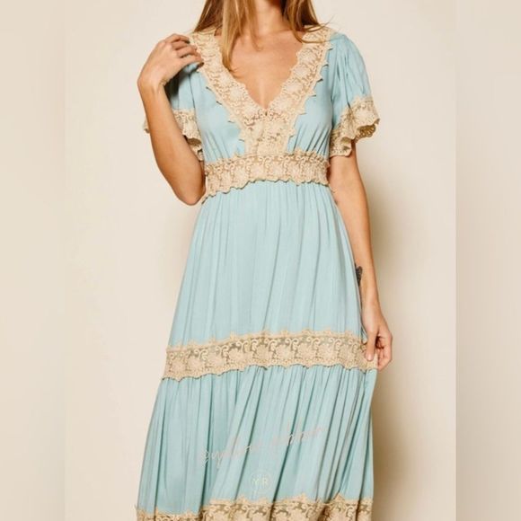 🆕 Turquoise Short Sleeve Lace Maxi Dress - Picture 3 of 5